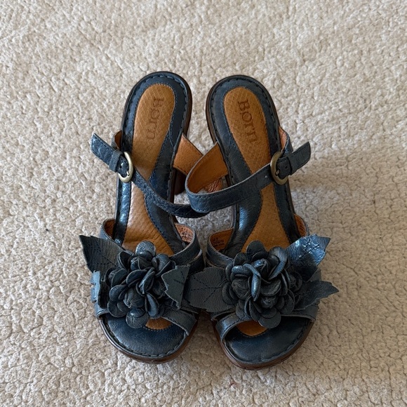 Born Blue Leather Floral Heeled Sandals Size 6 main image 3